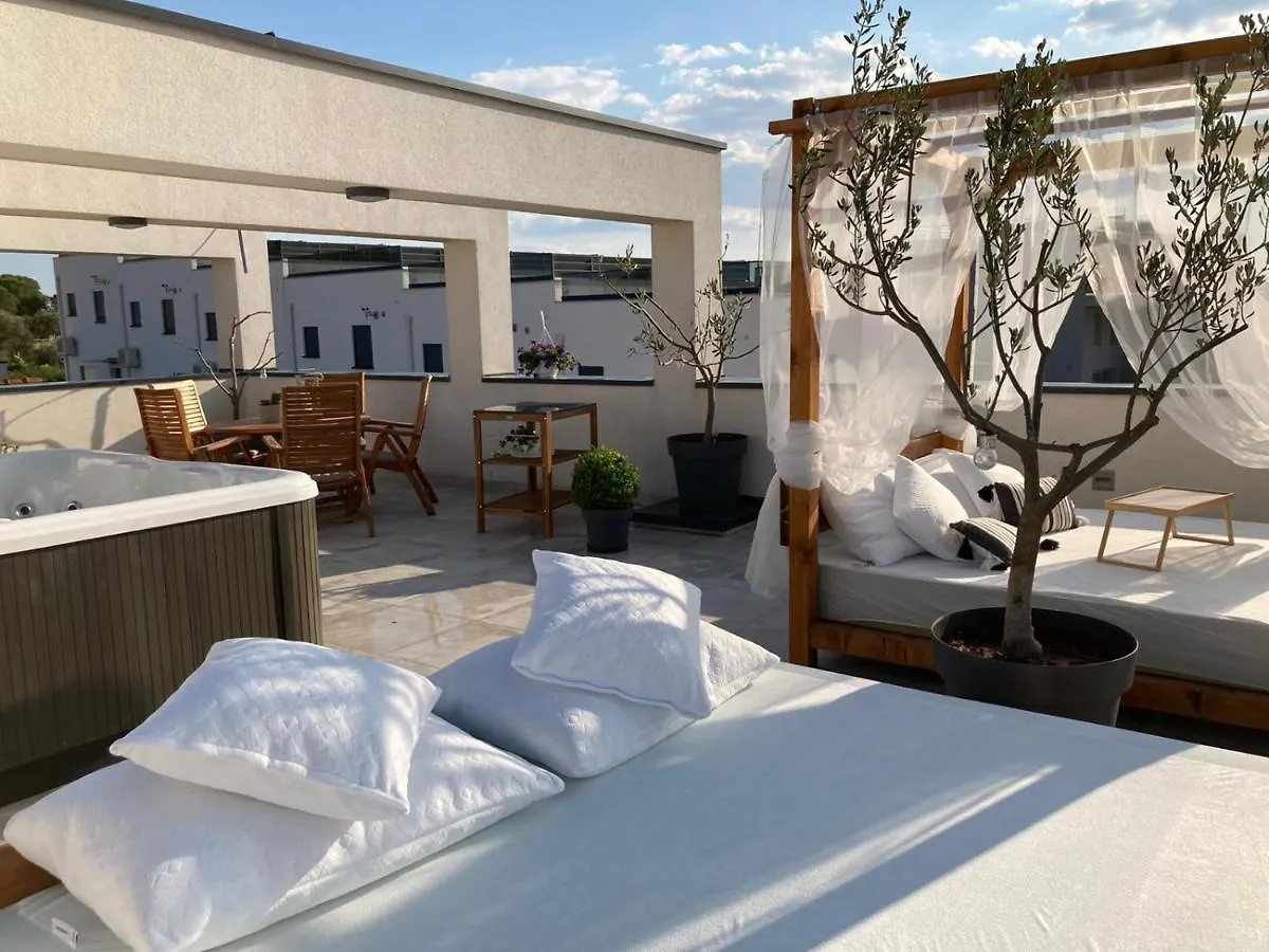Rooftop Spa Apartment Trogir Croatia