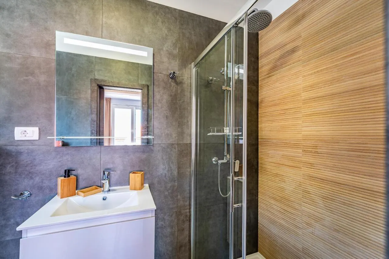 Rooftop Spa Apartment Trogir