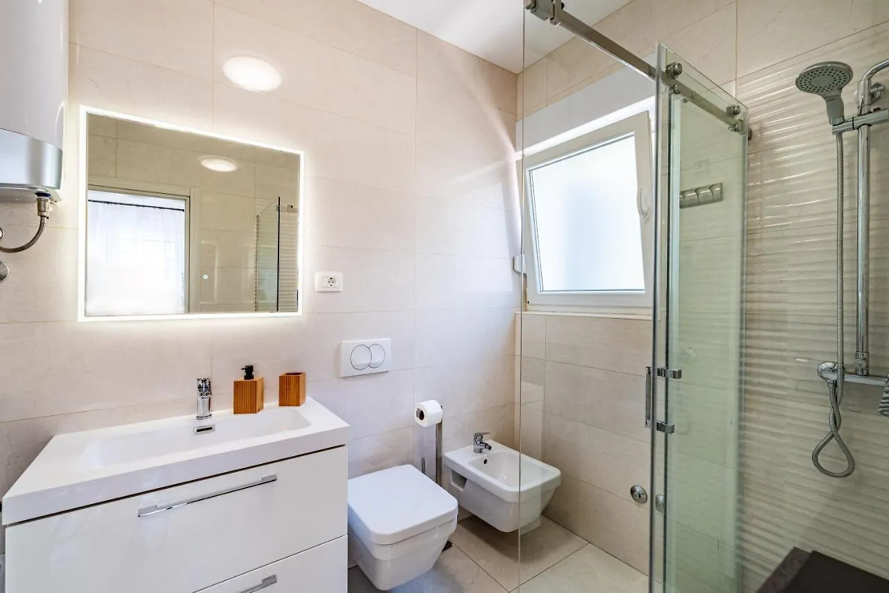 Rooftop Spa Apartment Trogir